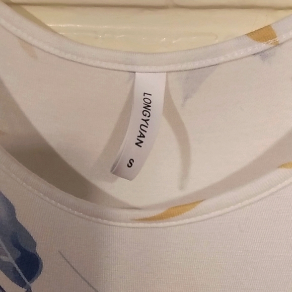 Longyuan summer dress floral design light and flowy - Picture 2 of 3